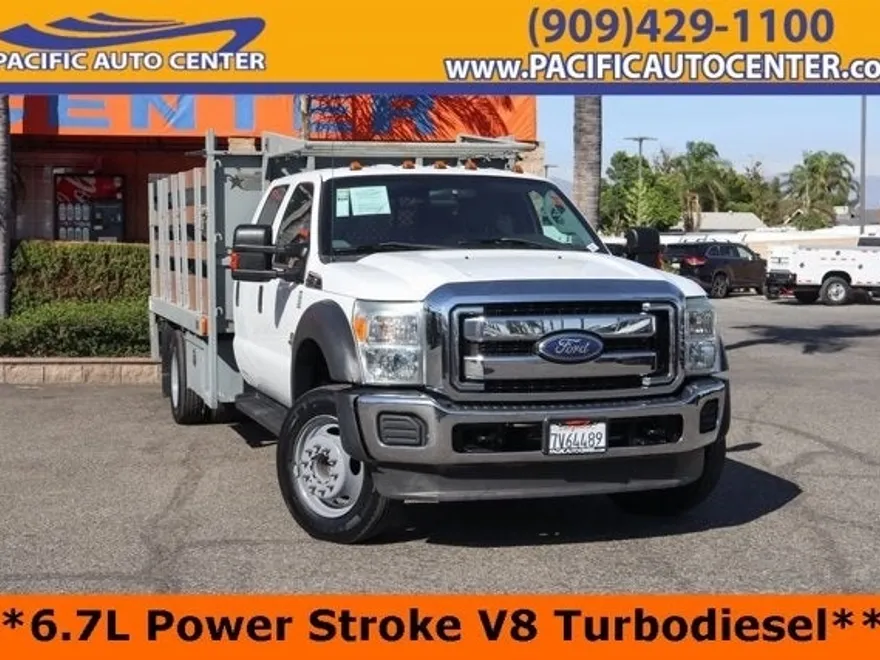 2011 Ford F-550 photo 1