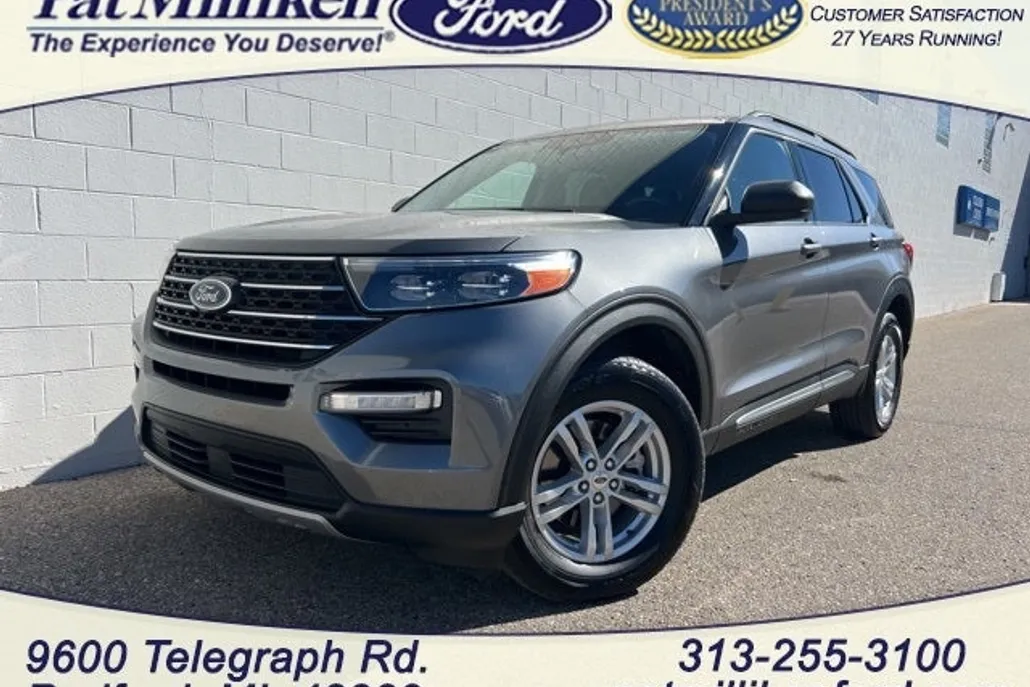 2023 Ford Explorer XLT photo 1