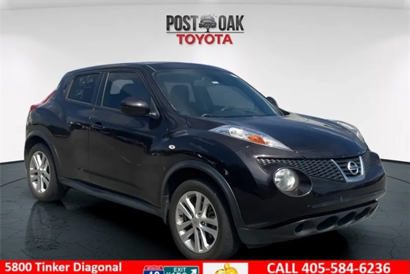 2014 Nissan Juke SV photo 1