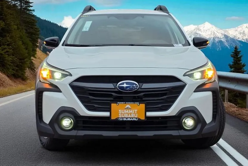 2025 Subaru Outback Premium photo 1