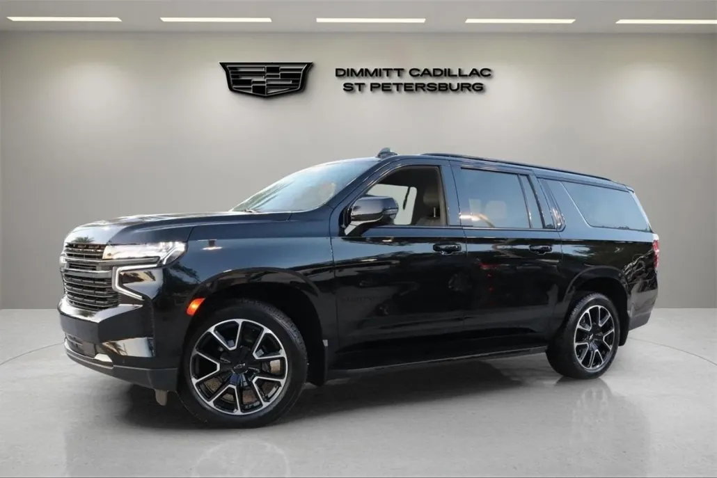2022 Chevrolet Suburban RST photo 1