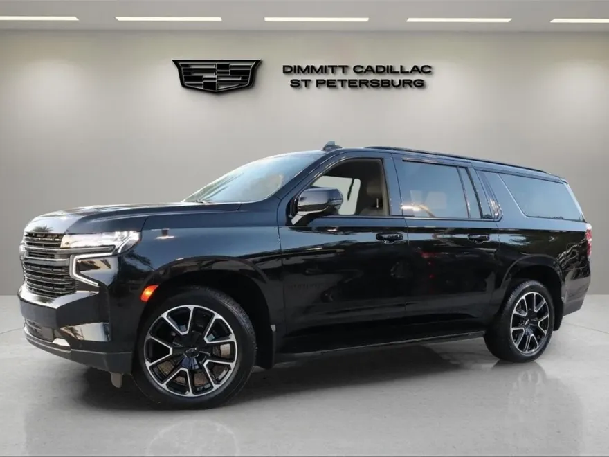 2022 Chevrolet Suburban RST photo 1
