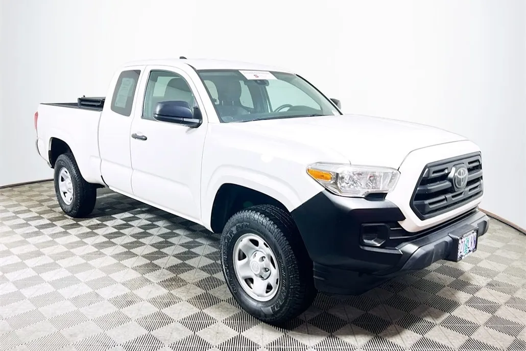 2019 Toyota Tacoma SR photo 1