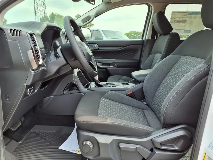 2025 Ford Ranger XLT photo 1