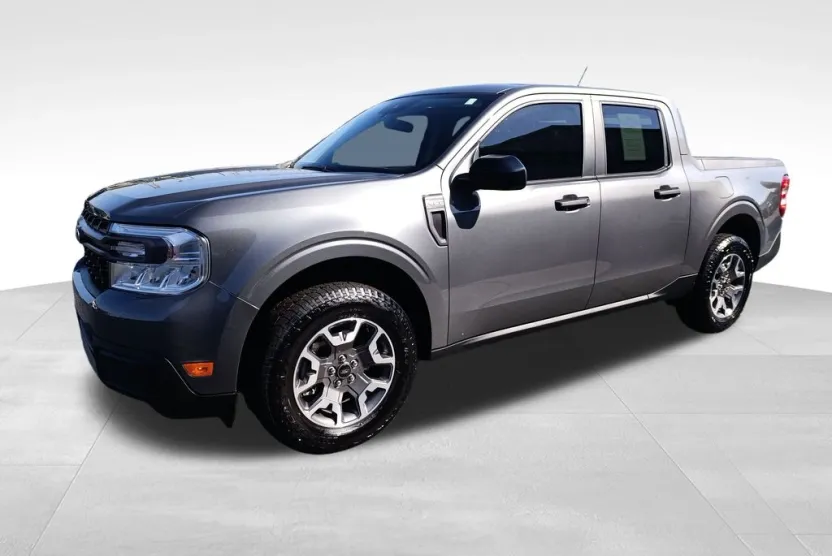 2024 Ford Maverick XLT photo 1