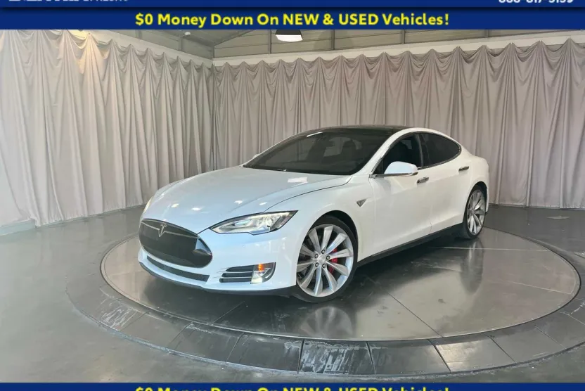 2015 Tesla Model S photo 1