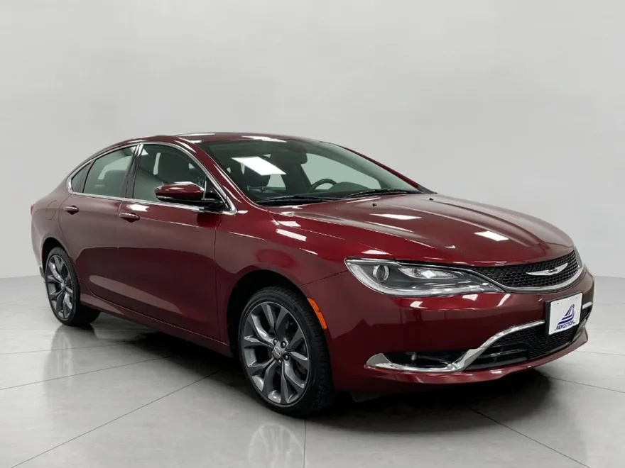 2015 Chrysler 200 C photo 1