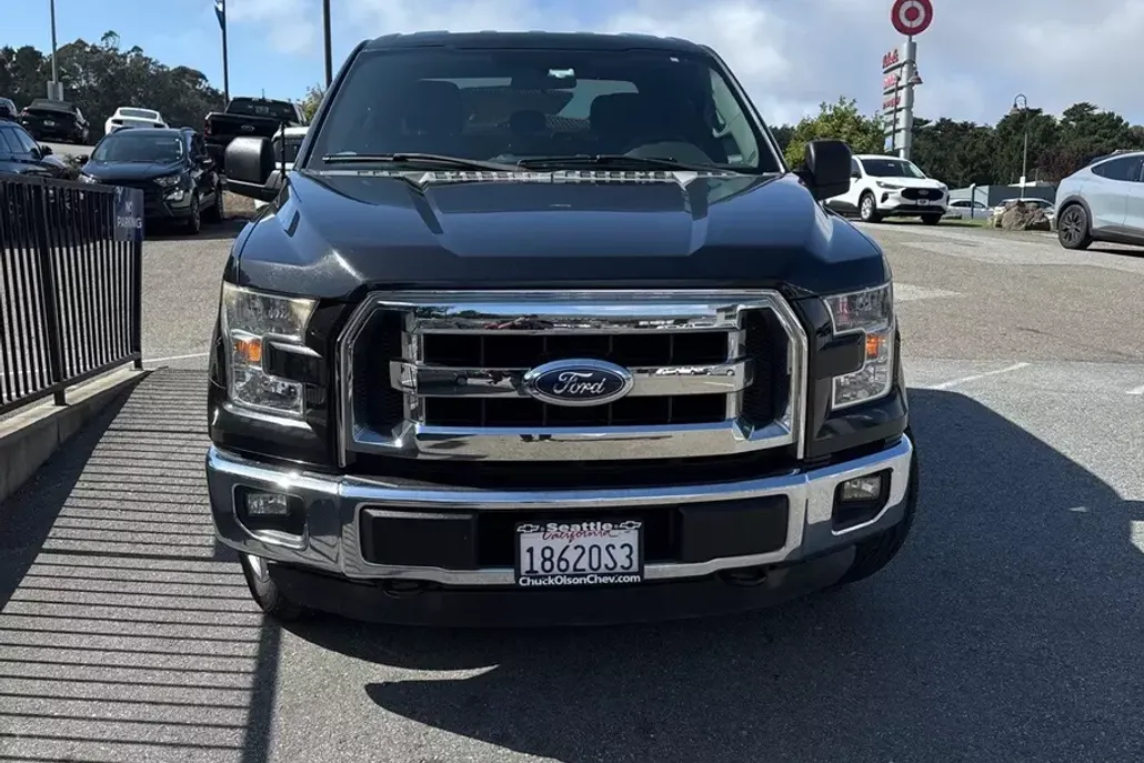 2015 Ford F-150 XLT photo 1