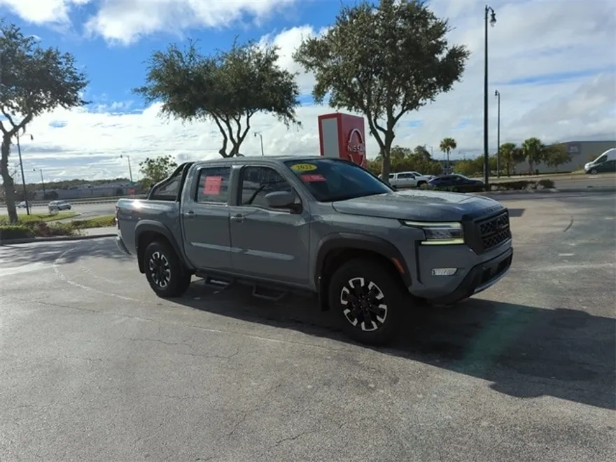 2022 Nissan Frontier PRO-4X photo 1