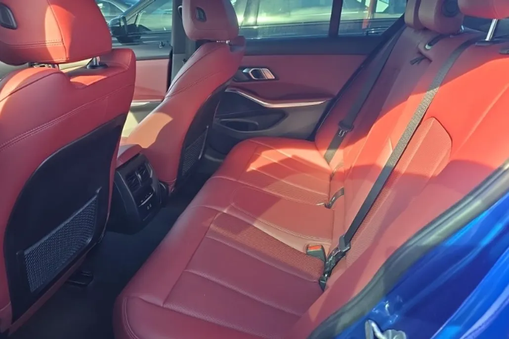 2022 Bmw 330i photo 1