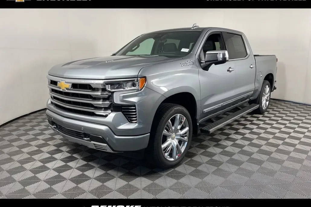 2026 Chevrolet Silverado 1500 High Country photo 1