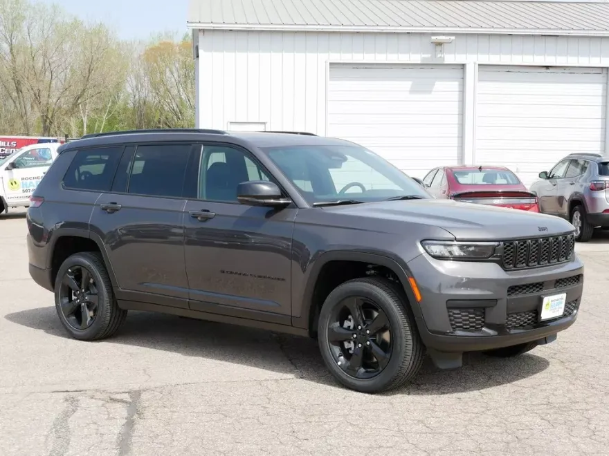 2025 Jeep Grand Cherokee Altitude X photo 1