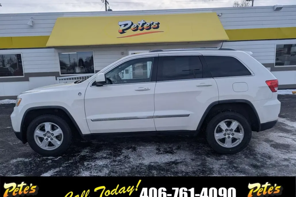 2011 Jeep Grand Cherokee Laredo photo 1