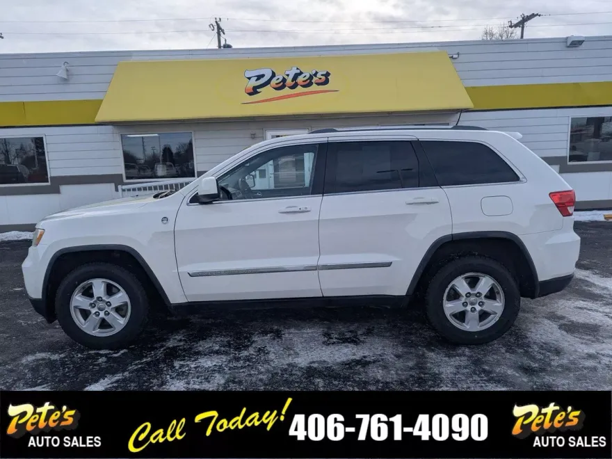 2011 Jeep Grand Cherokee Laredo photo 1
