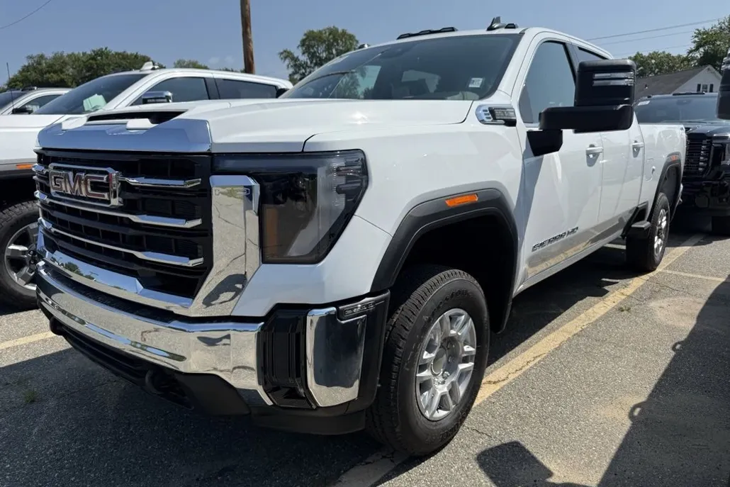 2025 Gmc Sierra 2500 HD SLE photo 1