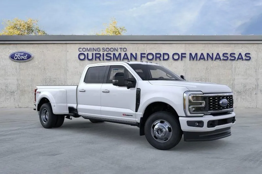 2026 Ford F-350 Platinum photo 1