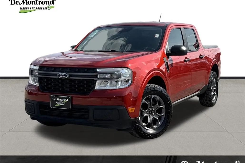 2022 Ford Maverick XLT photo 1
