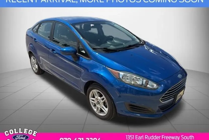 2018 Ford Fiesta SE photo 1