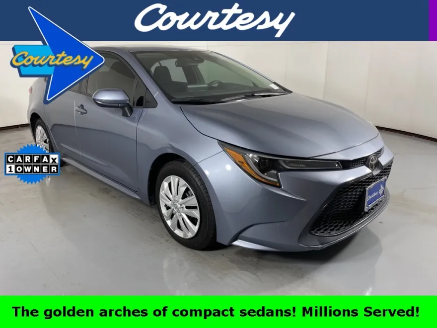 2022 Toyota Corolla LE photo 1