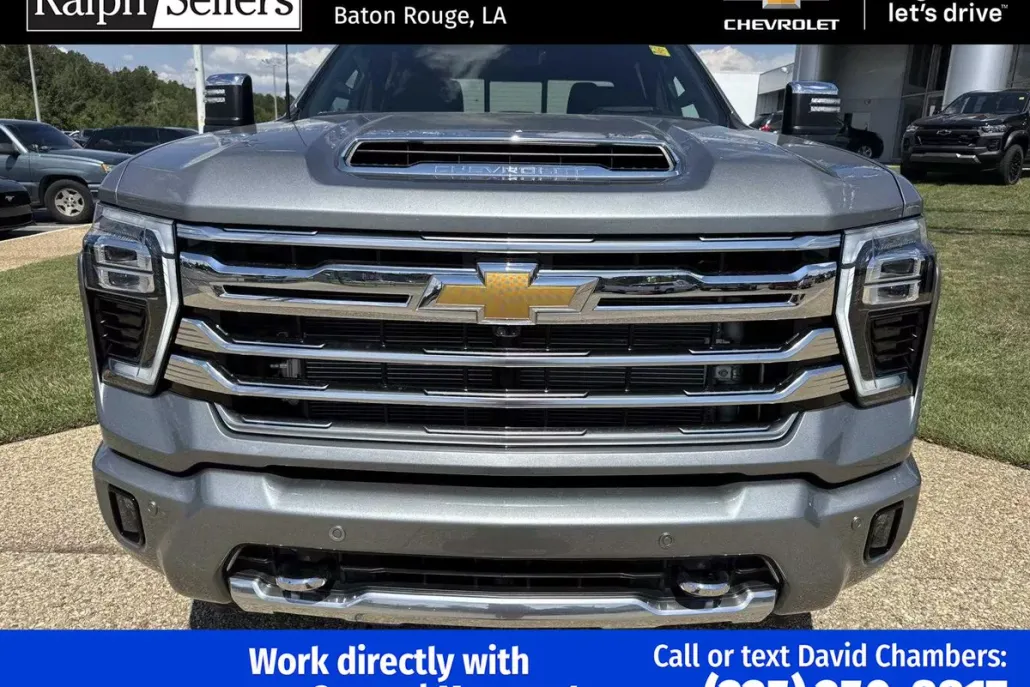 2026 Chevrolet Silverado 3500HD High Country photo 1