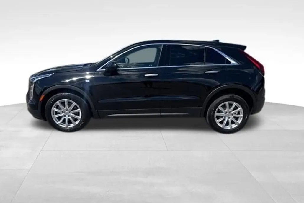 2020 Cadillac XT4 Luxury photo 1