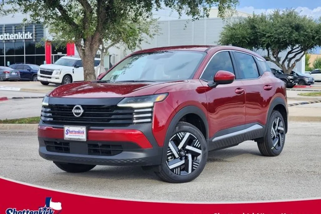 2025 Nissan Kicks SV photo 1