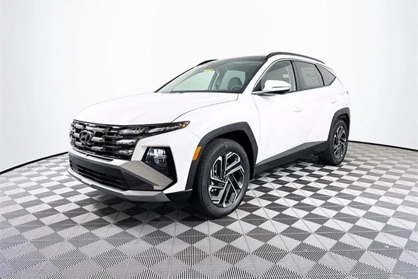 2025 Hyundai Tucson Hybrid Limited photo 1