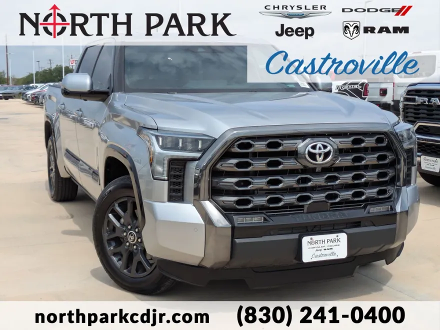 2023 Toyota Tundra Platinum photo 1