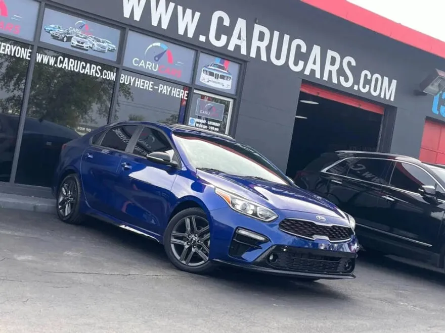 2020 Kia Forte GT-Line photo 1