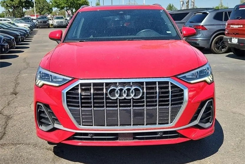 2024 Audi Q3 Premium S line photo 1