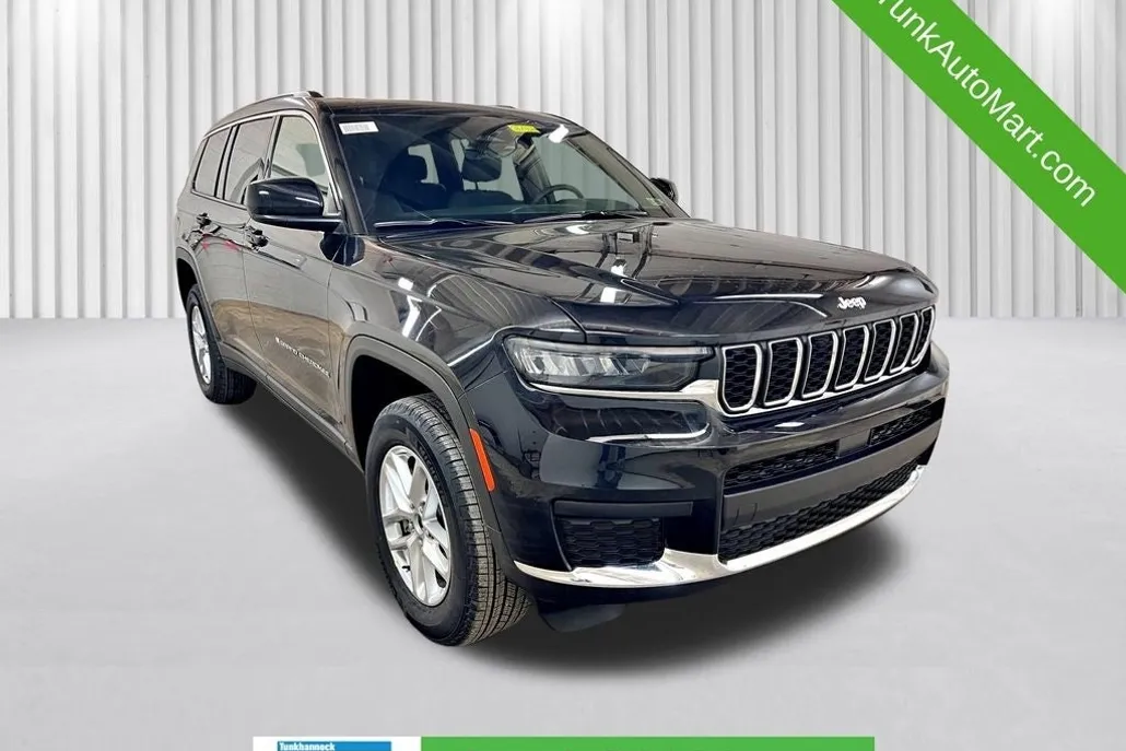2025 Jeep Grand Cherokee Laredo photo 1