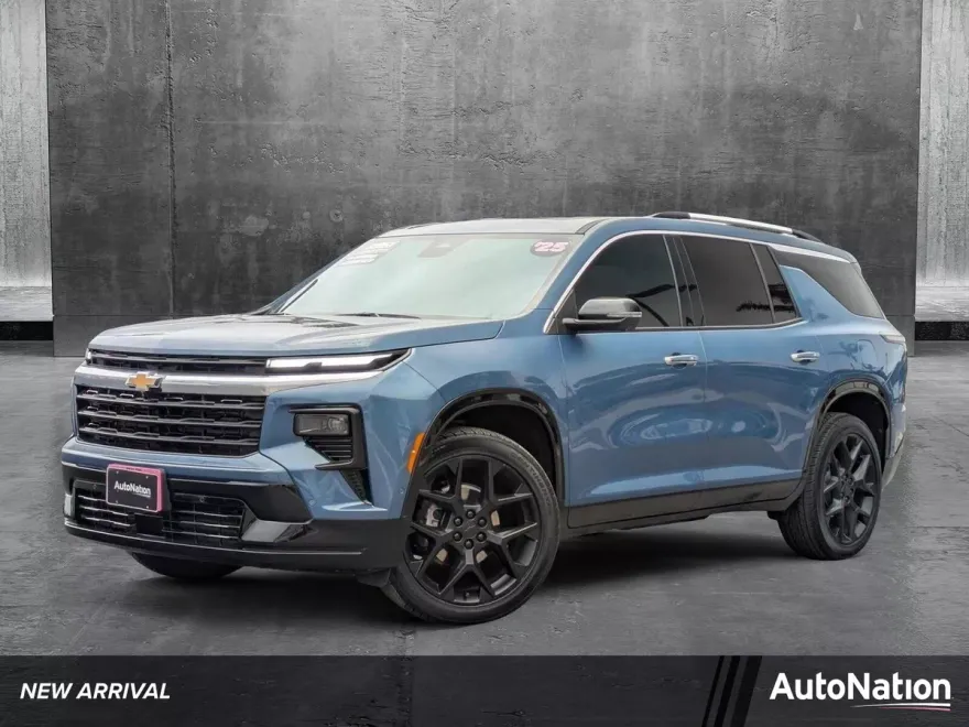 2025 Chevrolet Traverse High Country photo 1