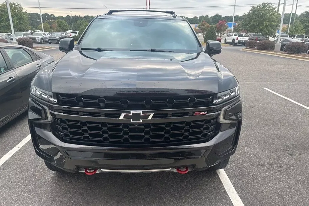 2024 Chevrolet Tahoe Z71 photo 1