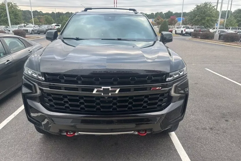2024 Chevrolet Tahoe Z71 photo 1