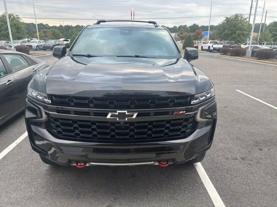 2024 Chevrolet Tahoe Z71 photo 1