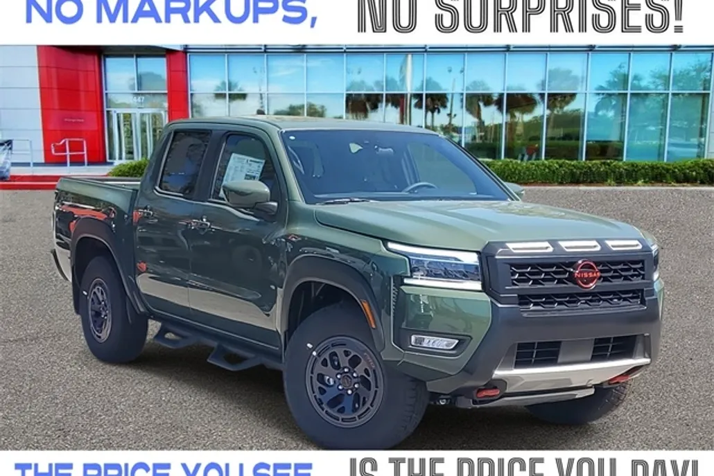 2025 Nissan Frontier PRO-4X photo 1