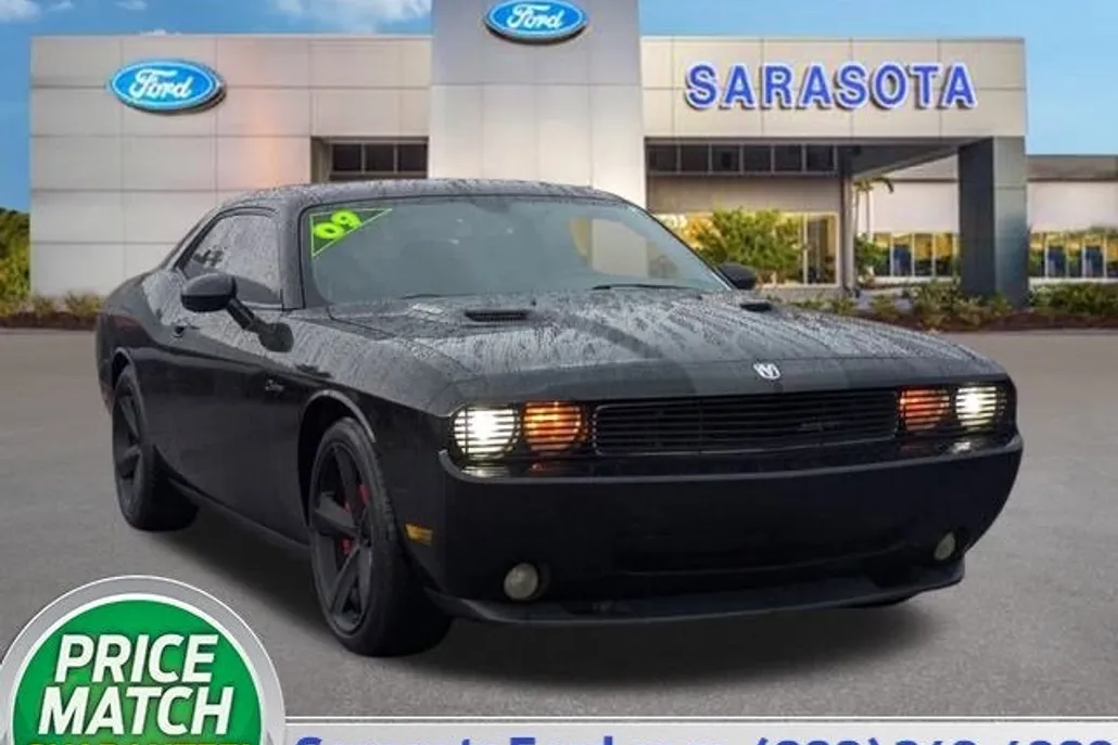 2009 Dodge Challenger SRT8 photo 1