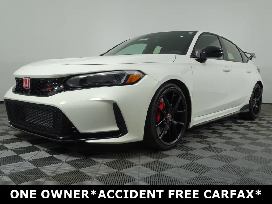 2025 Honda Civic Type R photo 1