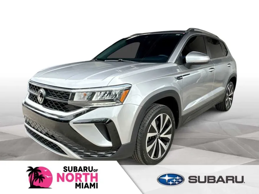 2024 Volkswagen Taos SE photo 1