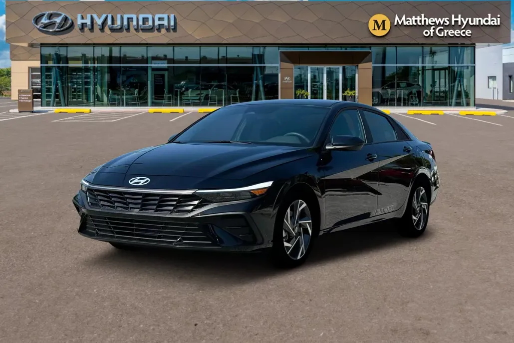 2025 Hyundai Elantra SEL Sport photo 1