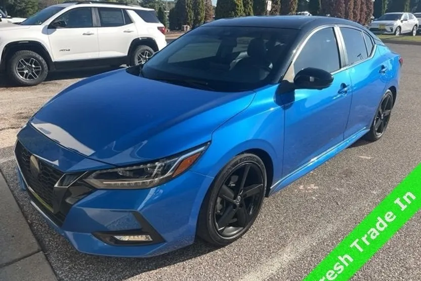 2022 Nissan Sentra SR photo 1