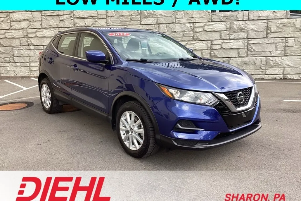 2022 Nissan Rogue Sport S photo 1