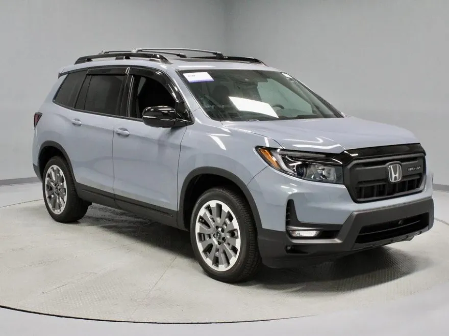 2025 Honda Passport Black Edition photo 1