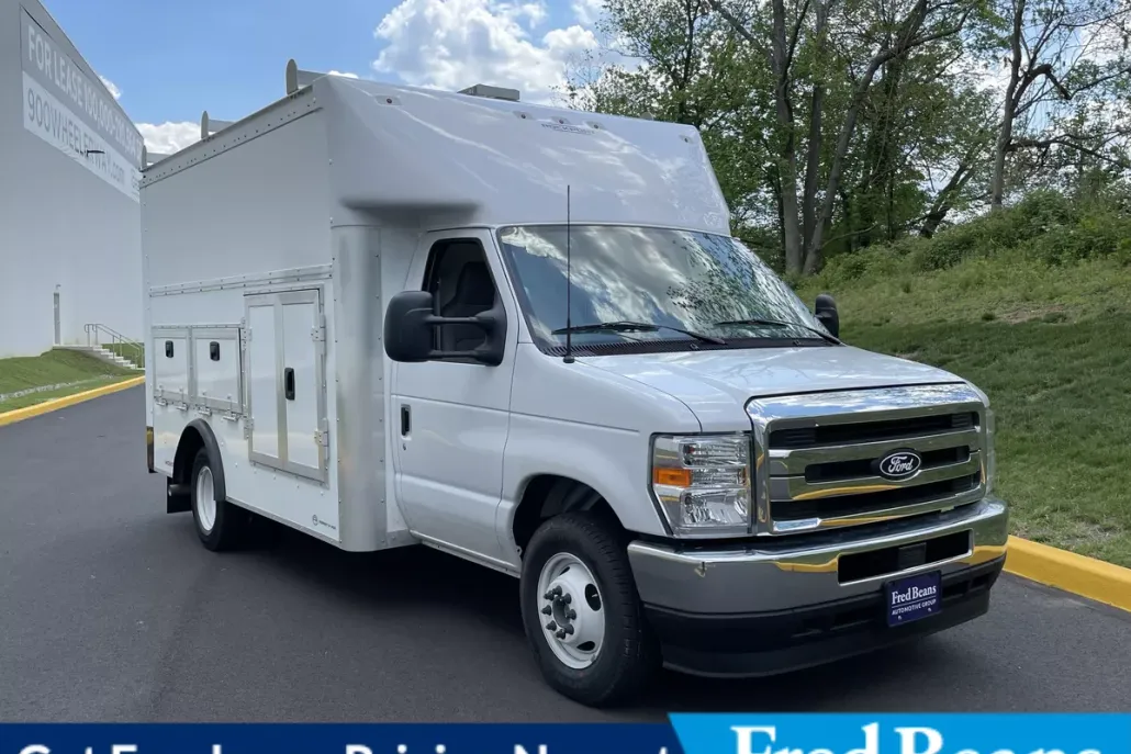 2026 Ford E-350 Base photo 1