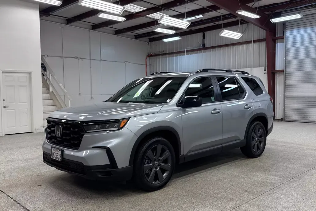 2024 Honda Pilot Sport photo 1