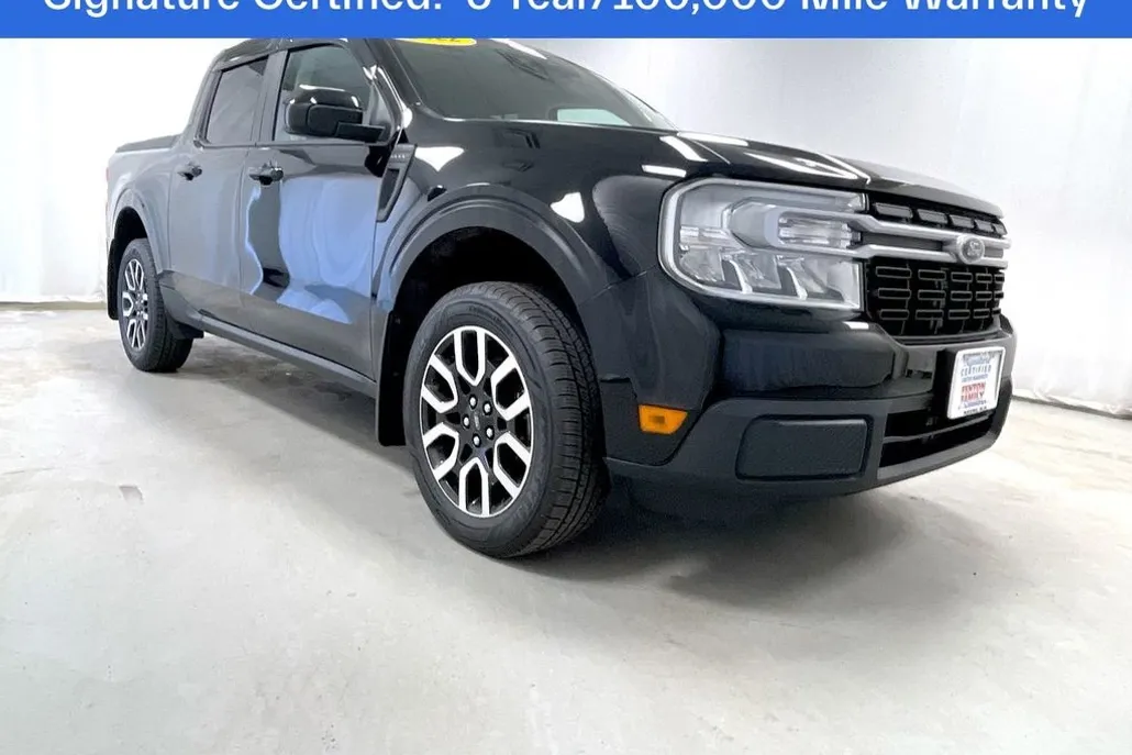 2022 Ford Maverick Lariat photo 1