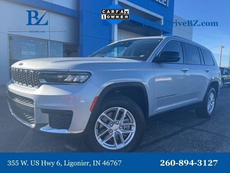 2022 Jeep Grand Cherokee Laredo photo 1