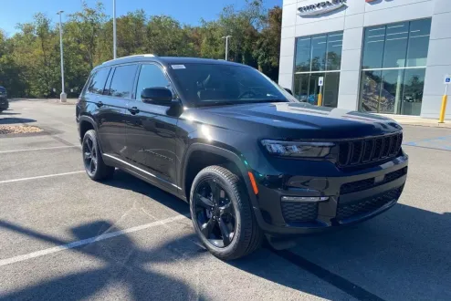 2025 Jeep Grand Cherokee Limited photo 1