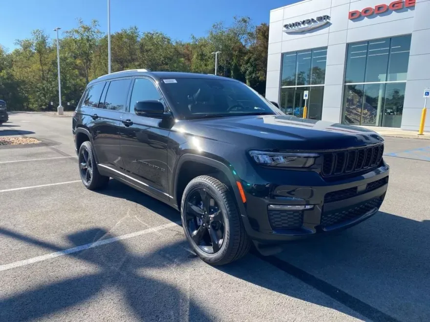2025 Jeep Grand Cherokee Limited photo 1