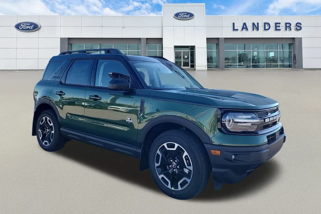 2024 Ford Bronco Sport Outer Banks photo 1